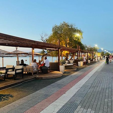 Irene Beach Front Luxury Suite Peraia  Exterior photo