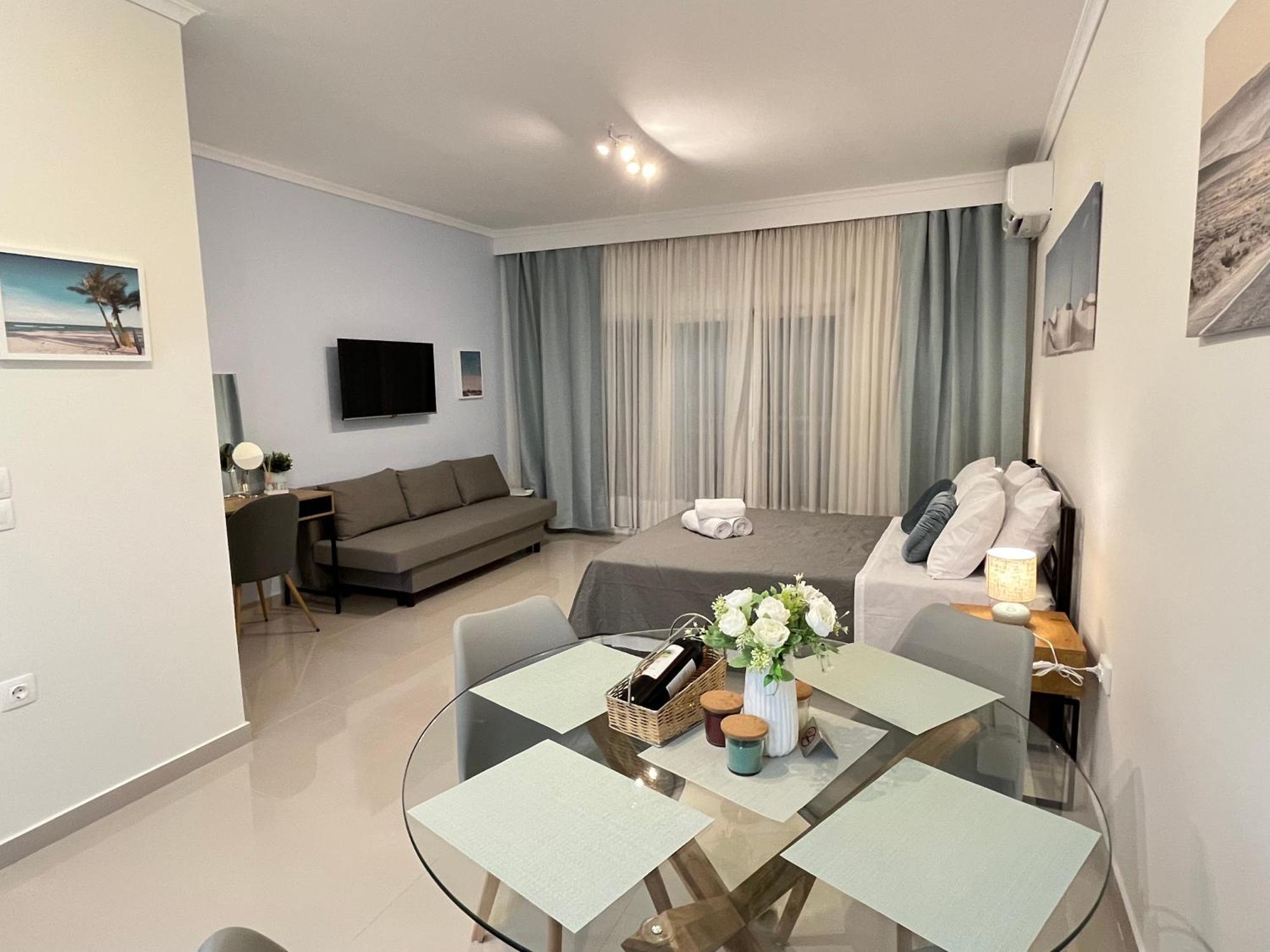 Irene Beach Front Luxury Suite Peraia  Exterior photo