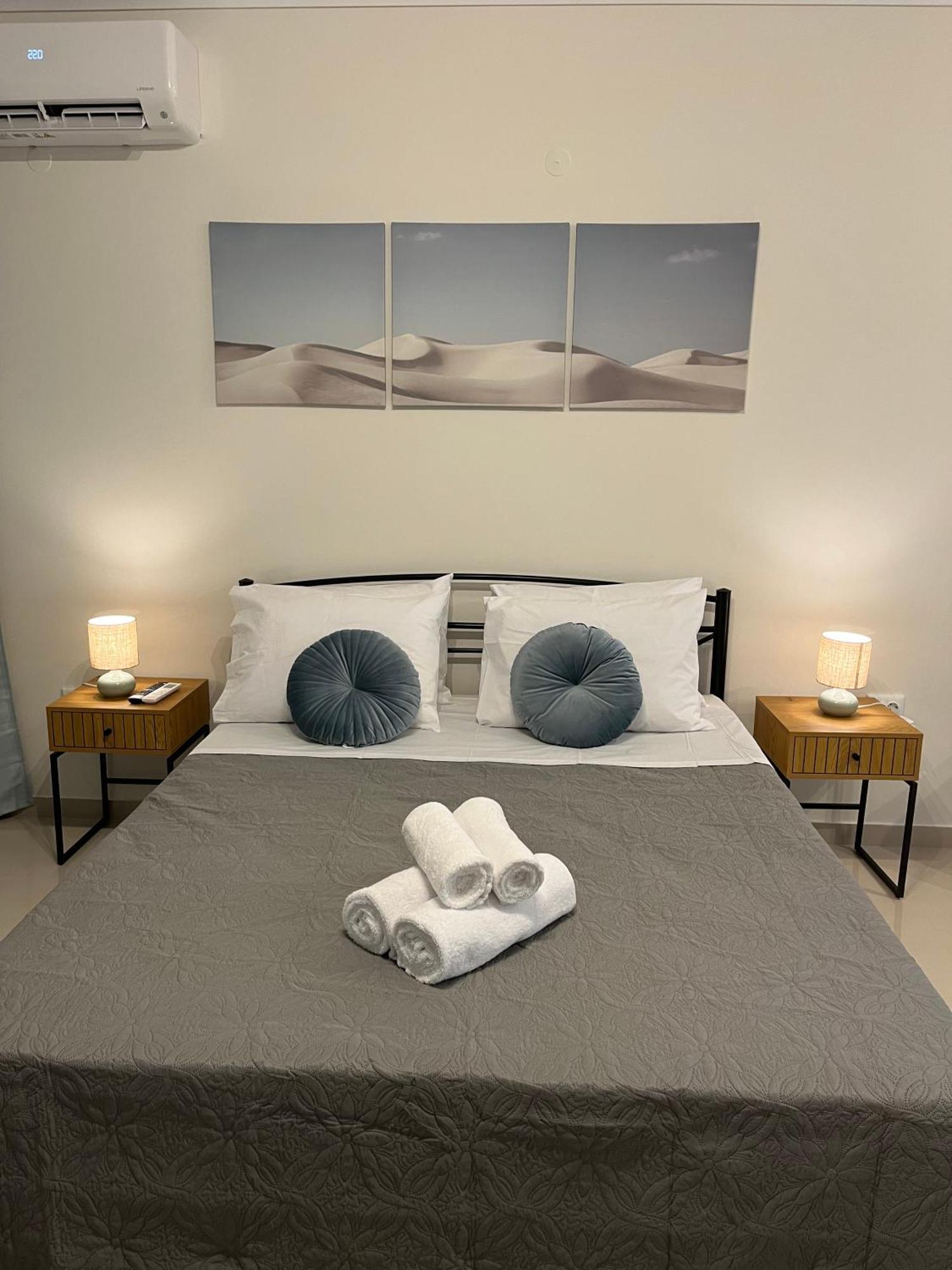 Irene Beach Front Luxury Suite Peraia  Exterior photo