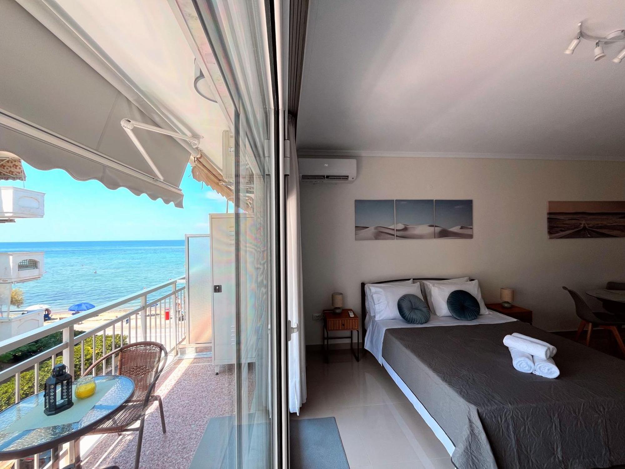 Irene Beach Front Luxury Suite Peraia  Exterior photo