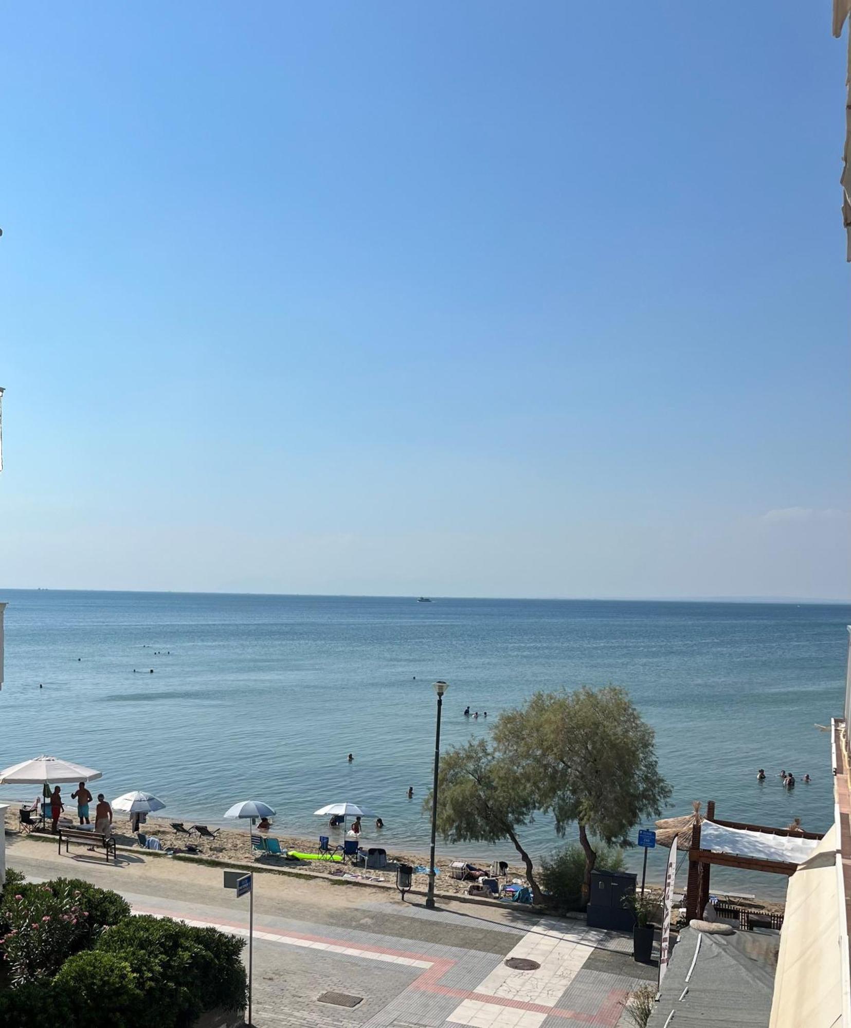 Irene Beach Front Luxury Suite Peraia  Exterior photo